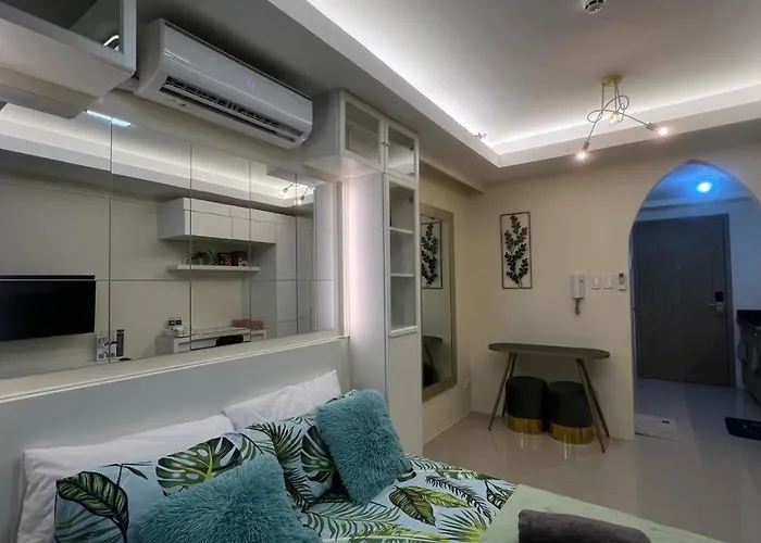Shore 2 Residences By Casa Stellar Manila